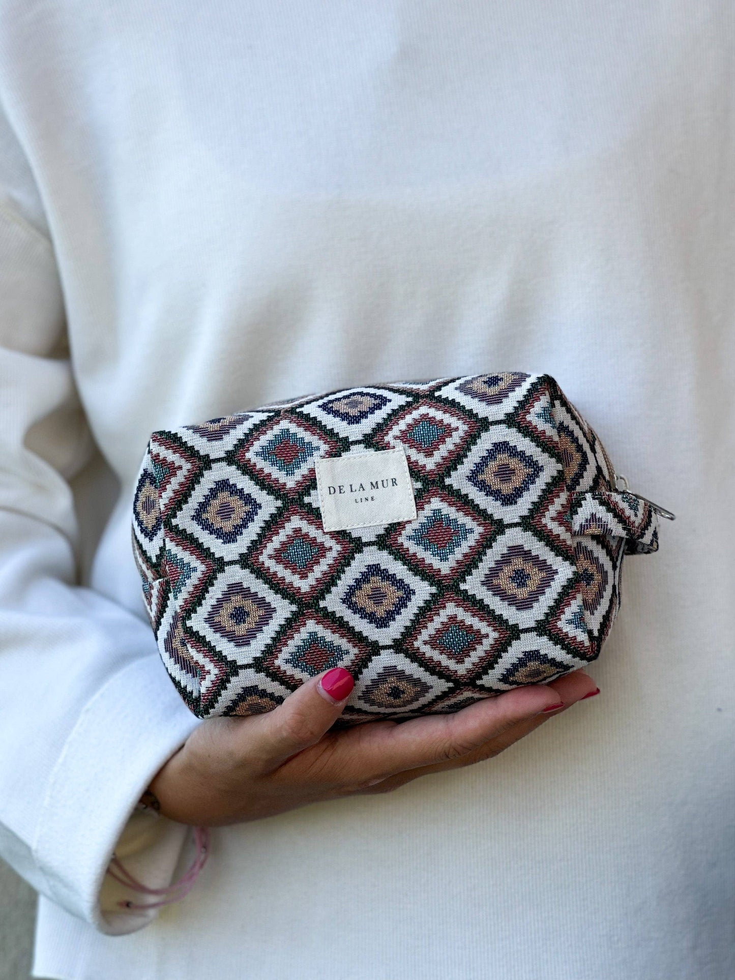 De La Mur - Medium Cross Toiletry Bag