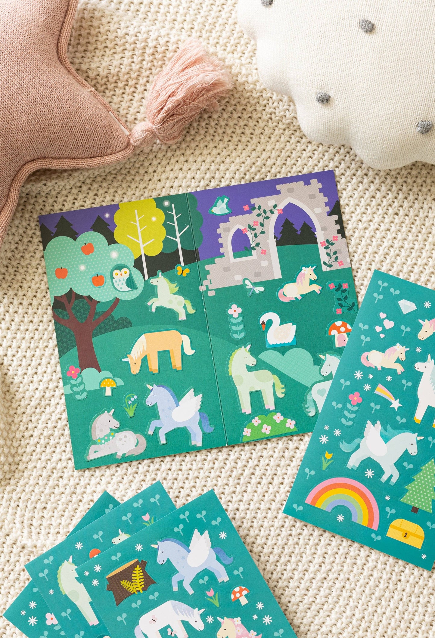 Chronicle Books - Mini Sticker Set: Unicorn Forest CDU