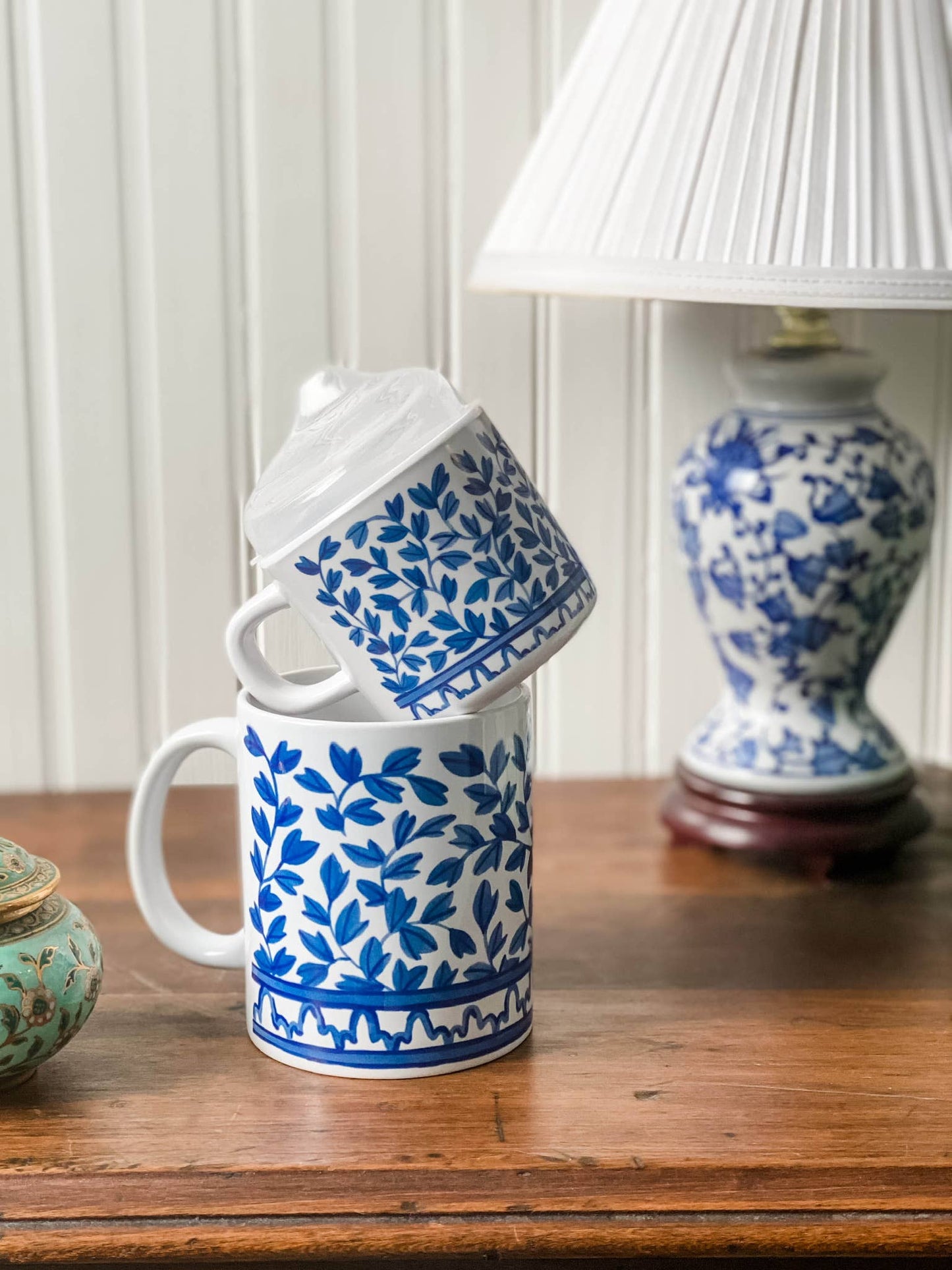 Helmsie - Blue and White Mama and Me Cup Set