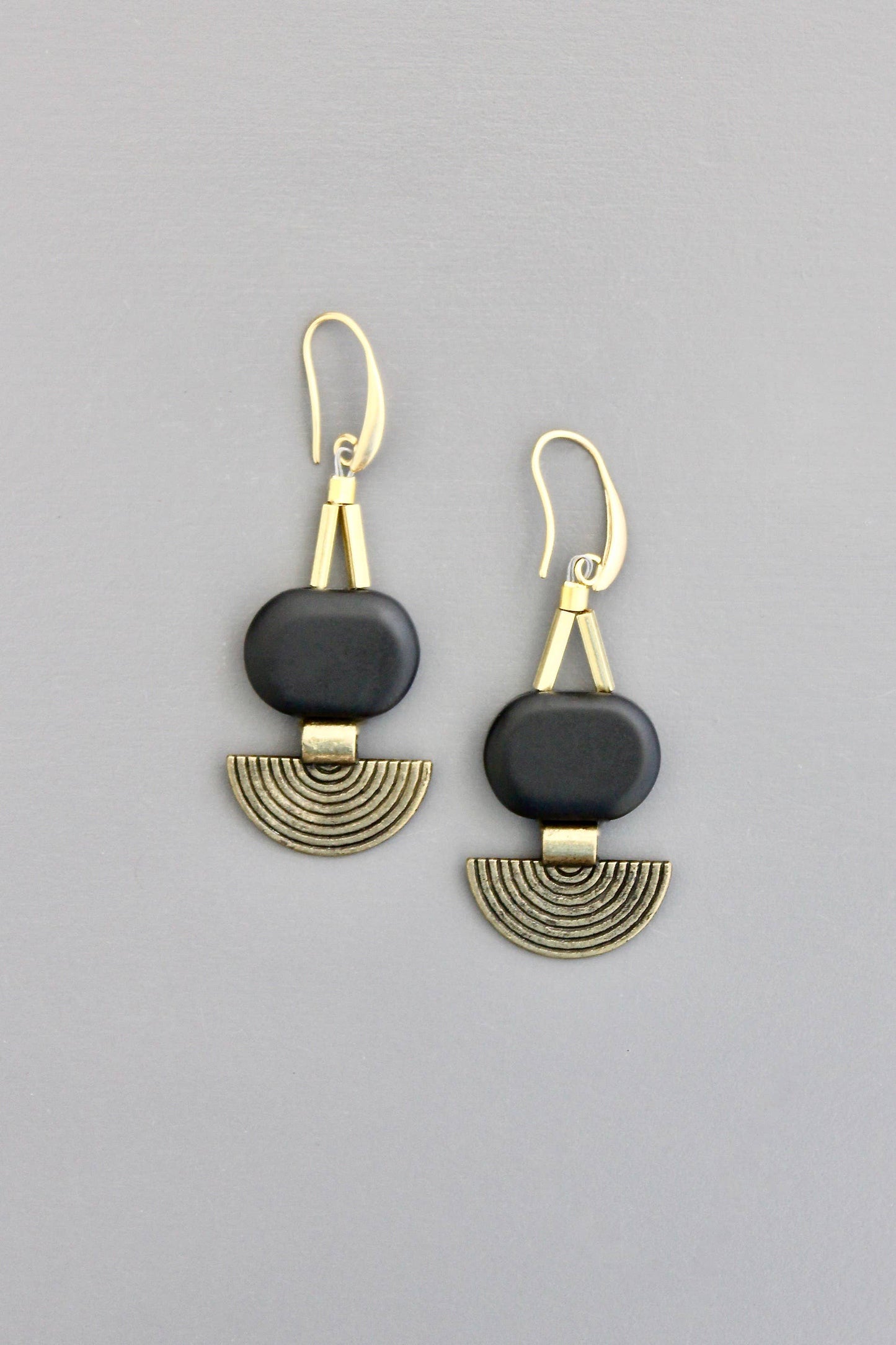 David Aubrey Jewelry - XINE12 Black agate geometric earrings