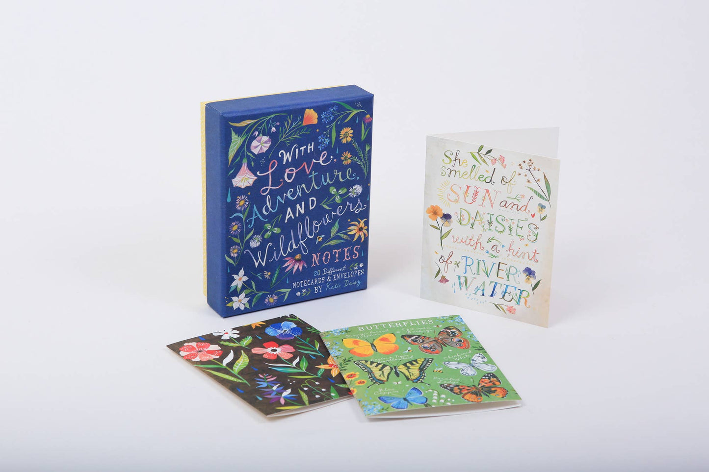 Chronicle Books - With Love, Adventure, and Wildflowers Notes