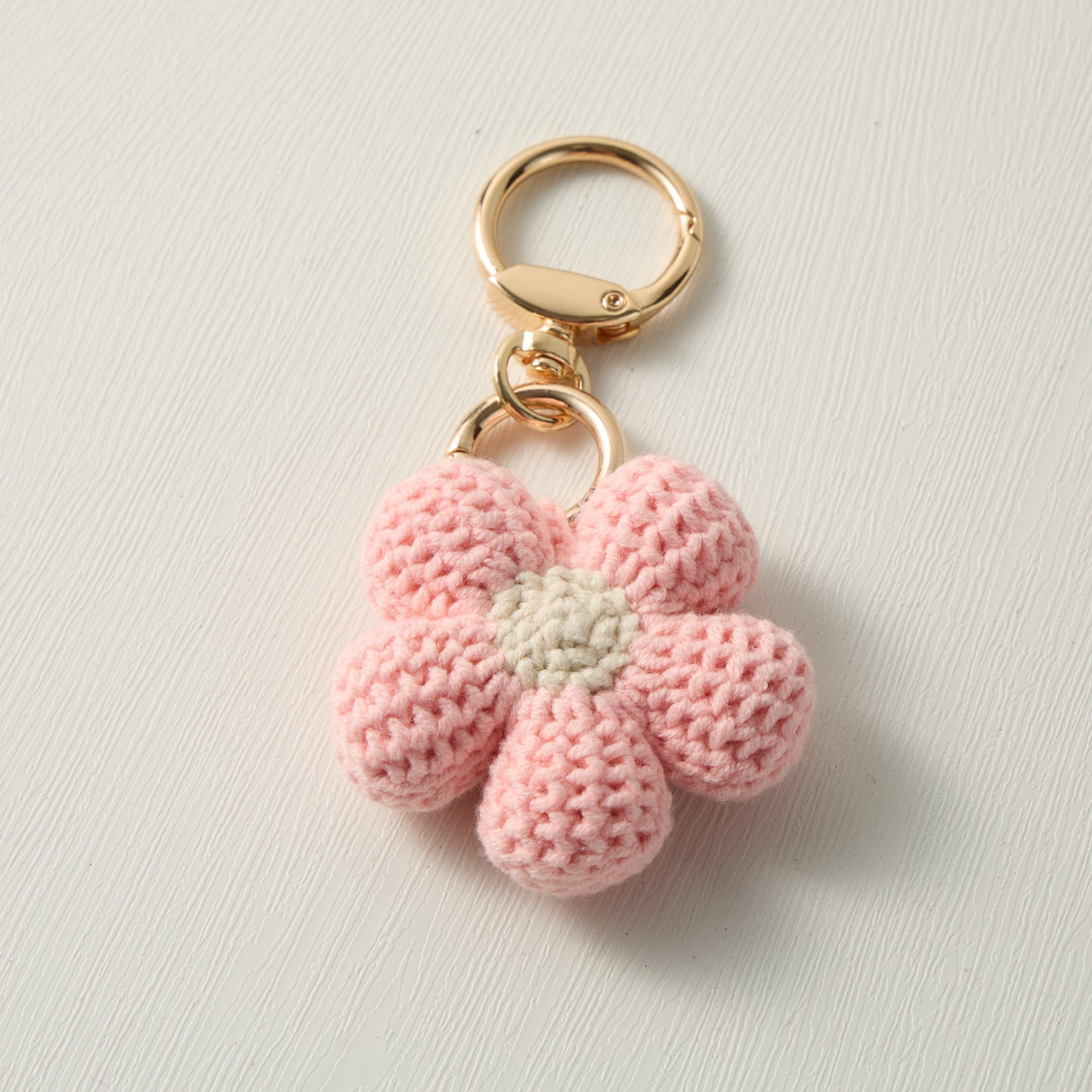 Analyzing image Hand-Knitted-Pink-Flower-Keychain