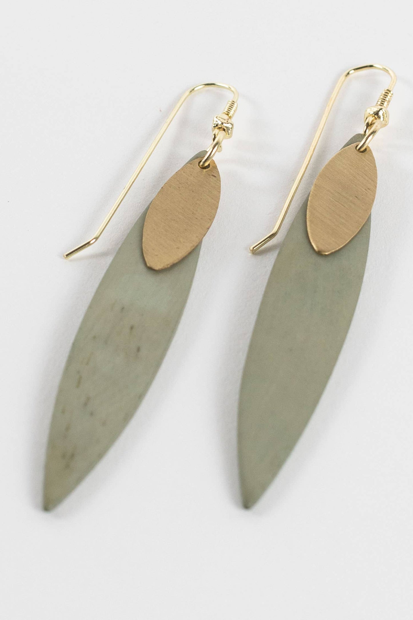 Ten Thousand Villages - Delicate Edge Earrings