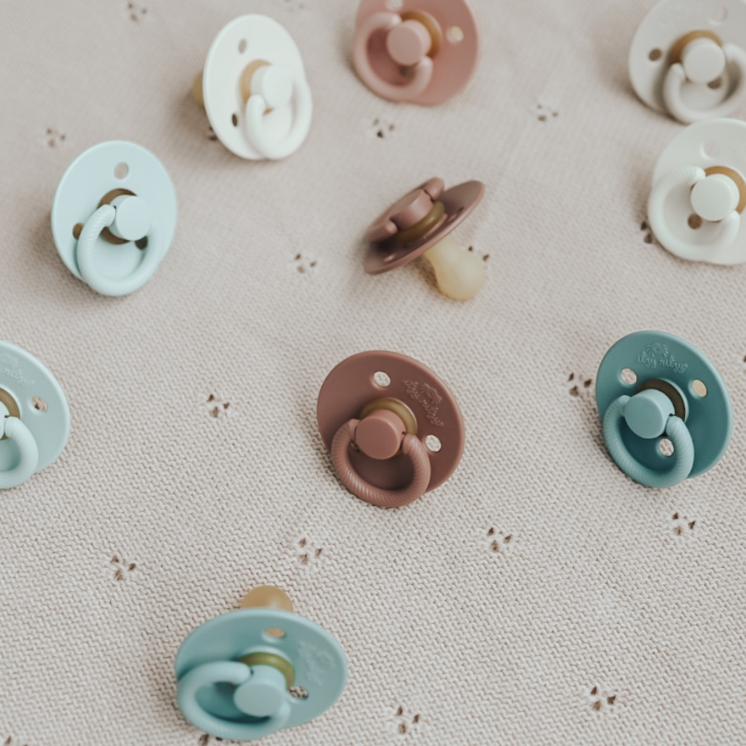 Itzy Ritzy - Natural Rubber Paci Sets