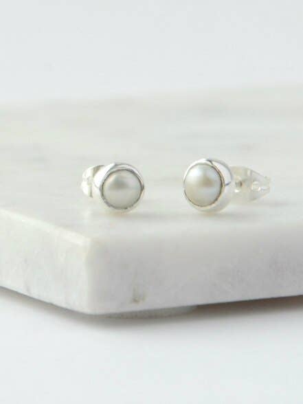 Fair Anita - Ethereal Pearl Studs