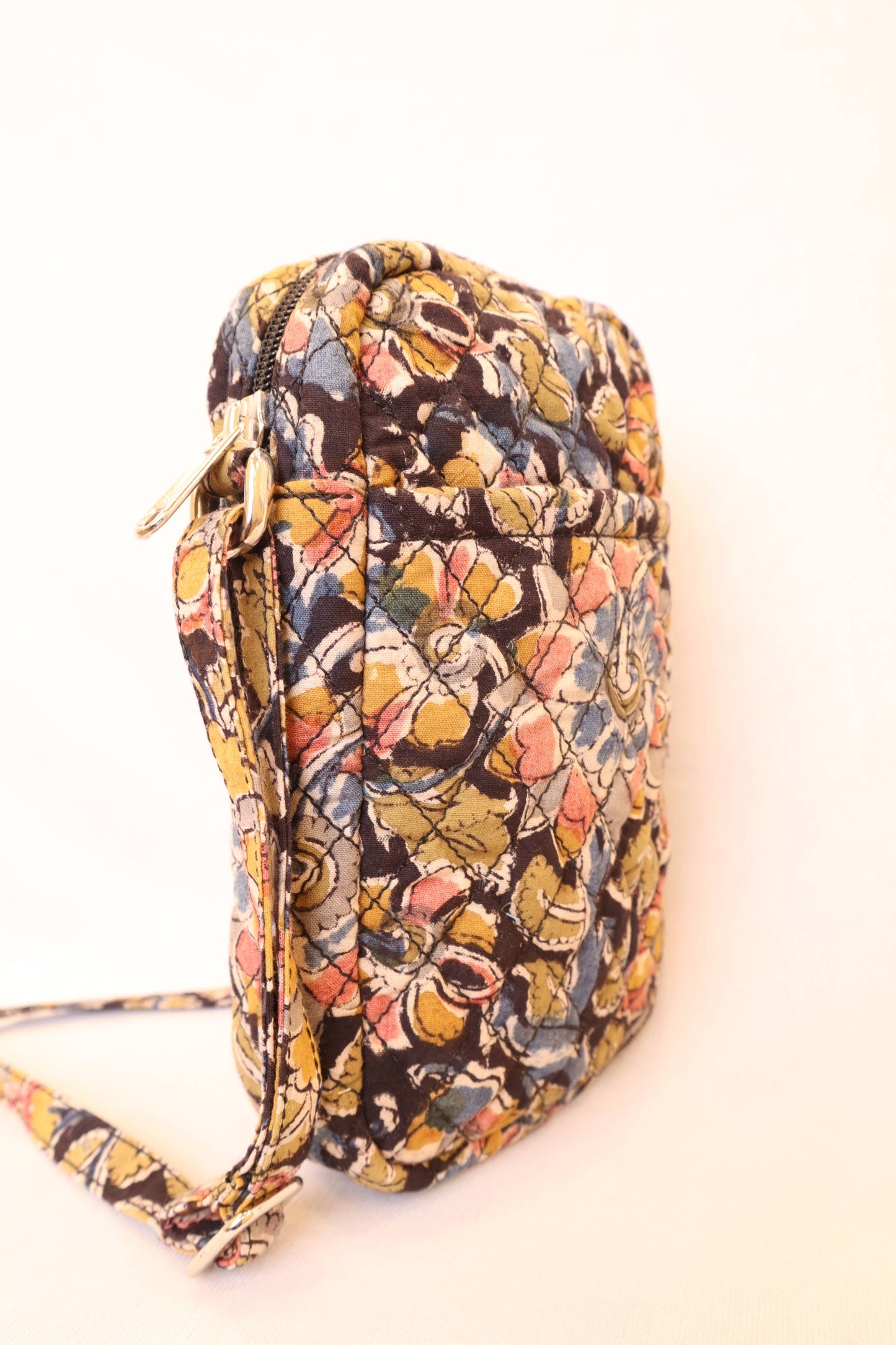 White Lotus Fashions - KK1164 Womens Crossbody Phone Bag - Black Flower