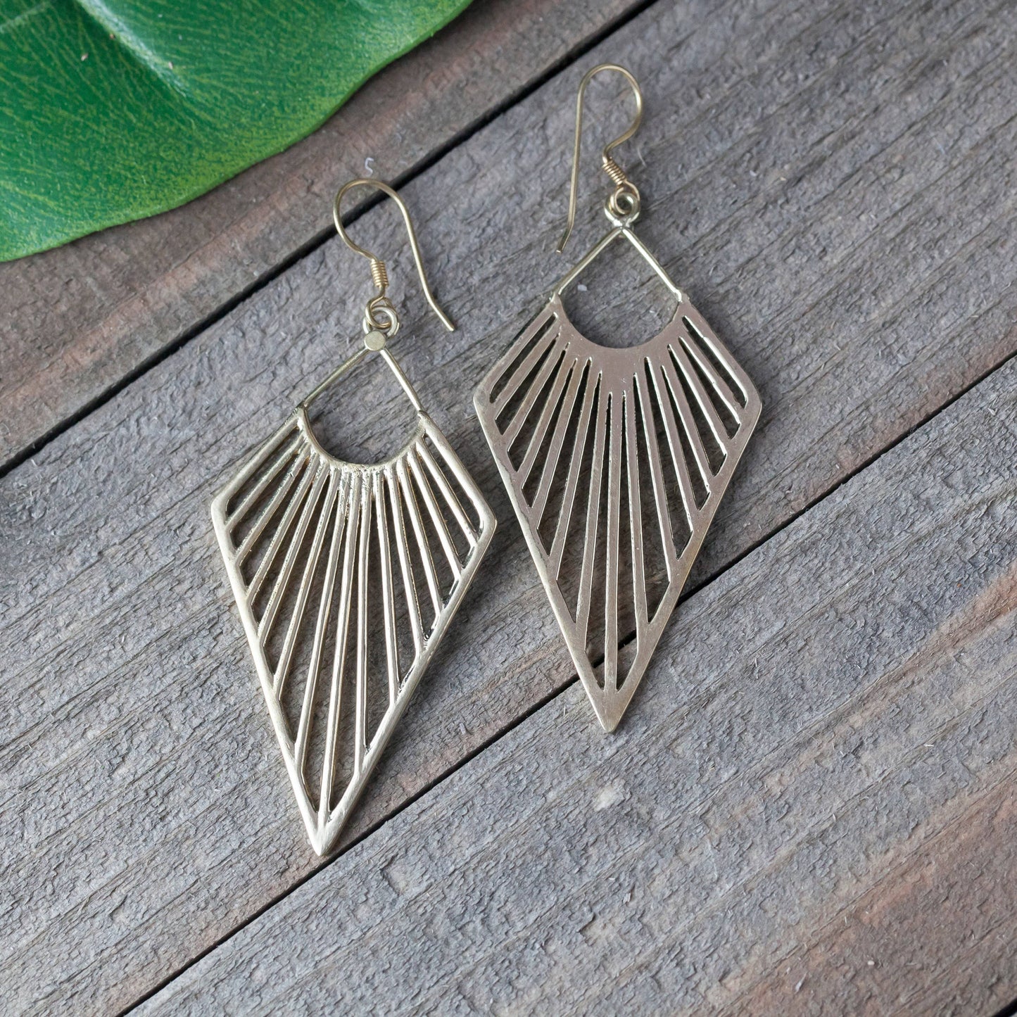 Baizaar - Brass Sunrise Earring