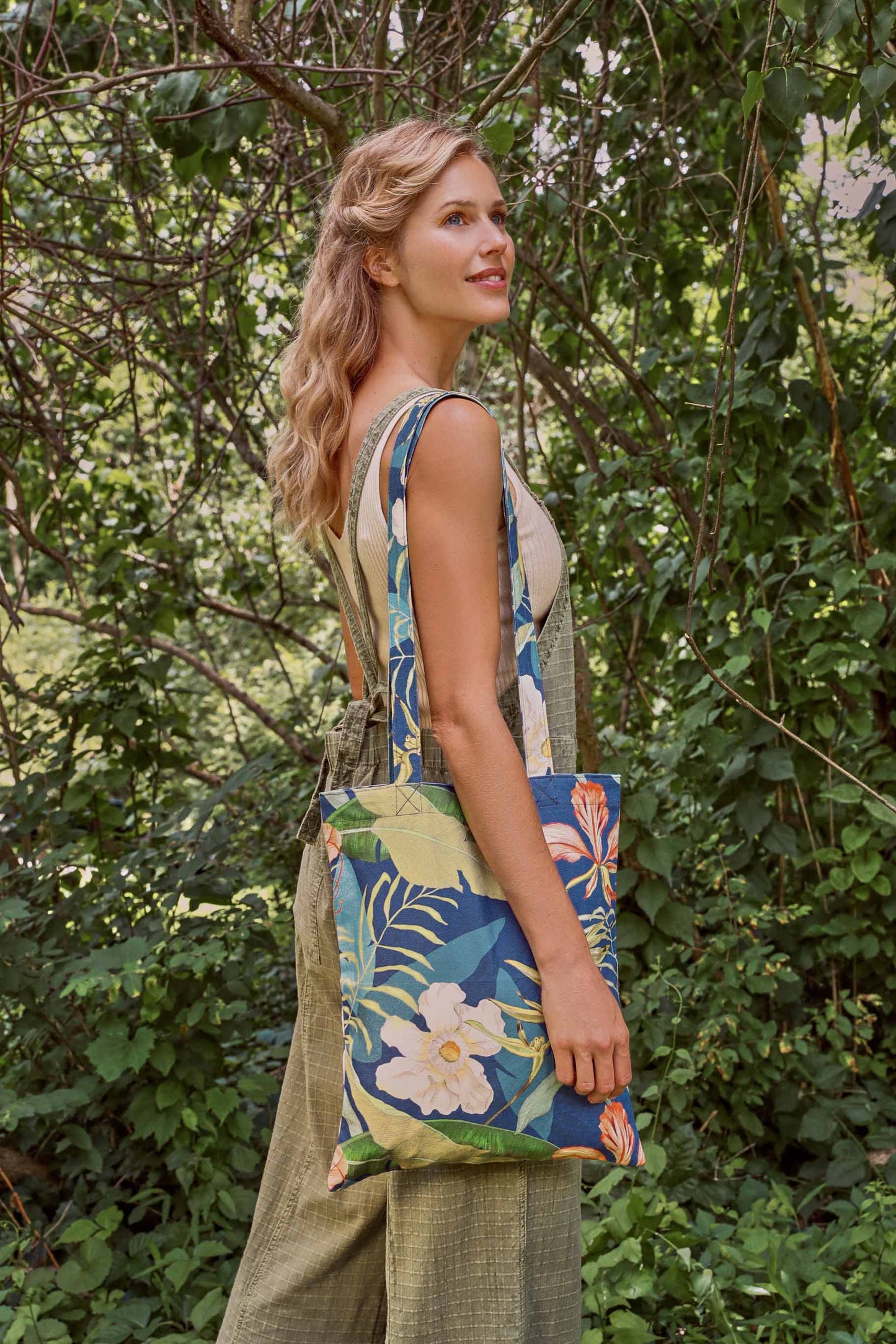 Powder Design inc - Delicate Tropics Tote Bag - Indigo