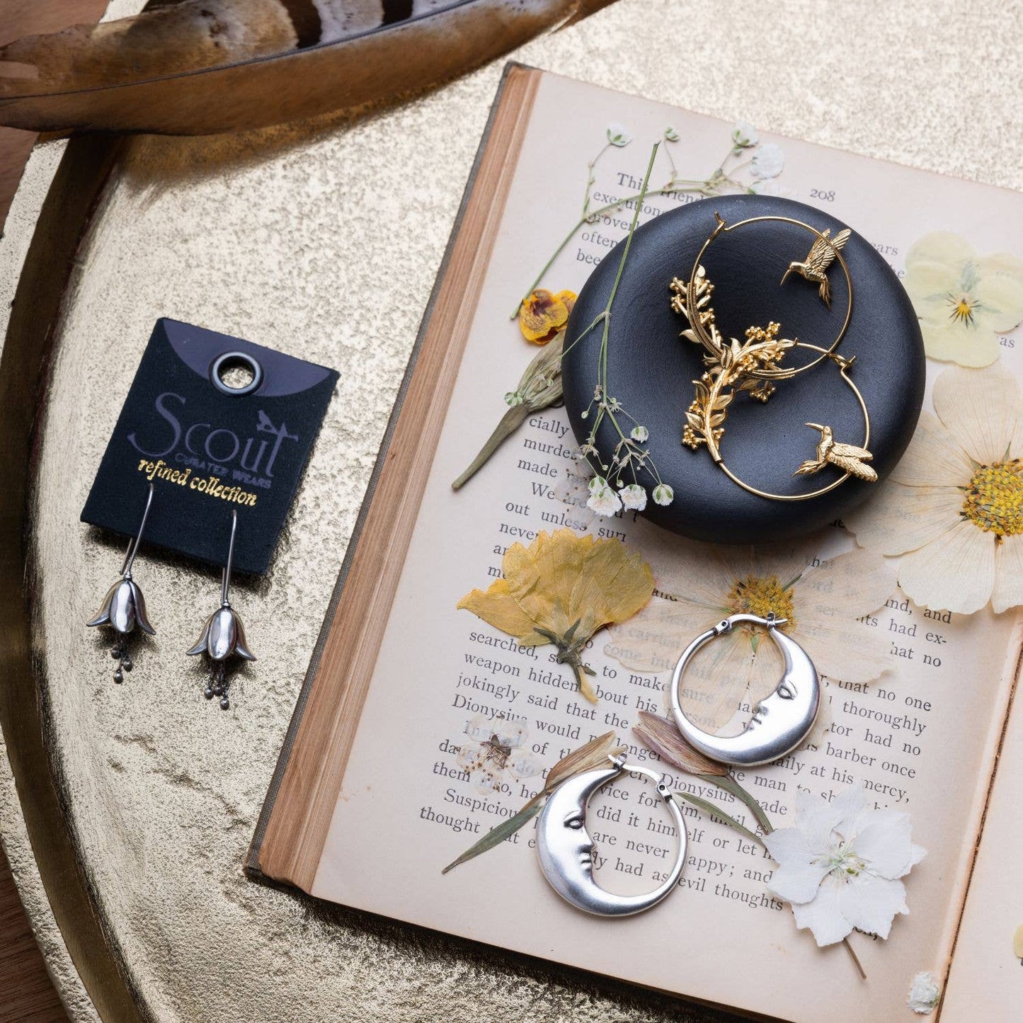 Scout Curated Wears - Refined Icon Earring - Moon Hoop/Gold
