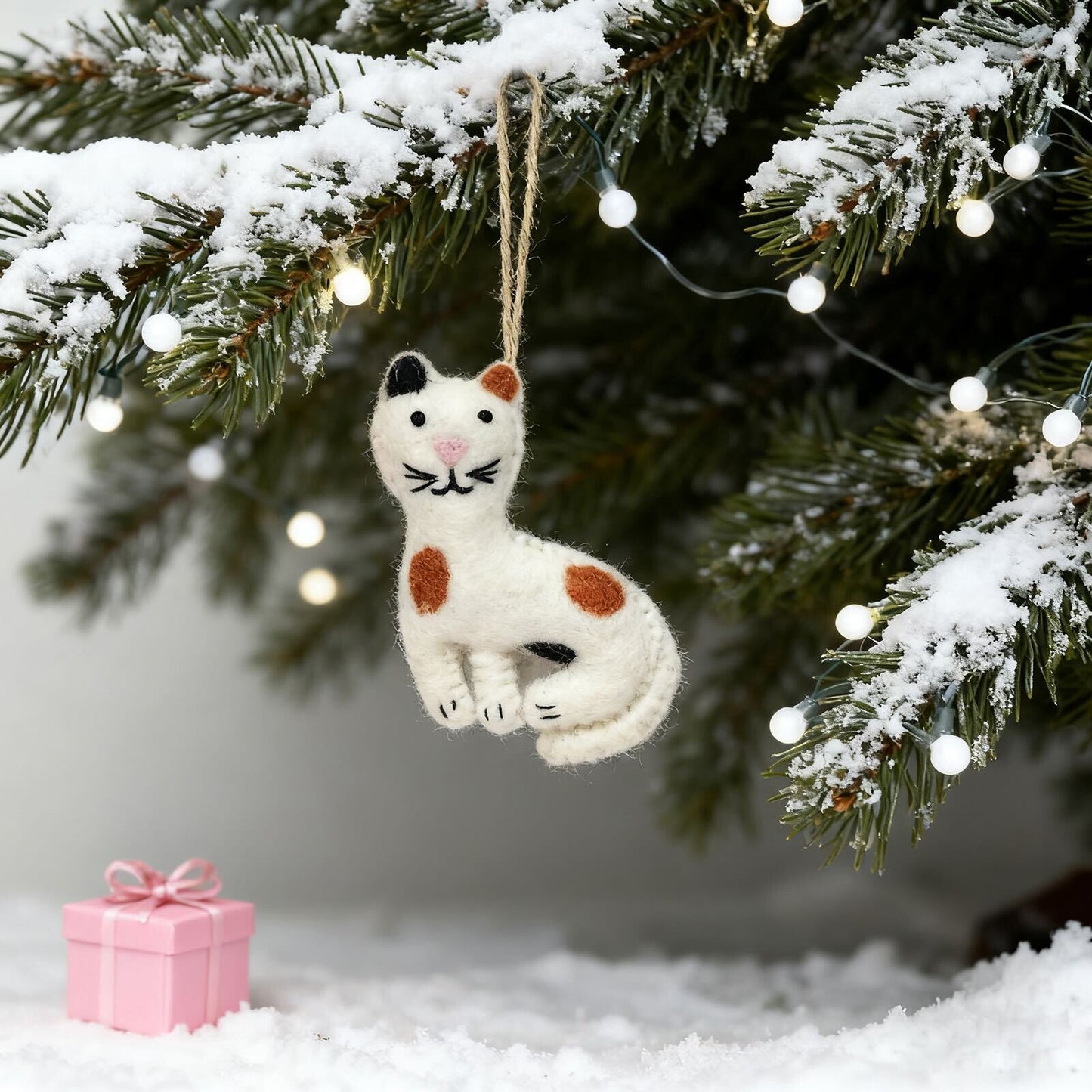 Felt Calico Cat Ornament – Handmade Wool Holiday Decor