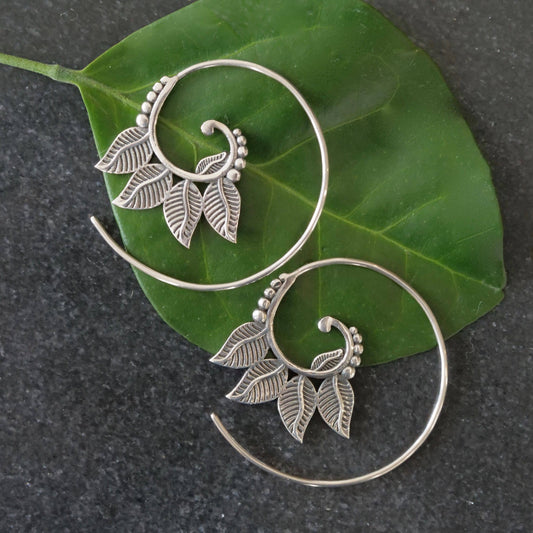 Baizaar - Sterling Silver Leaf Spiral Earring