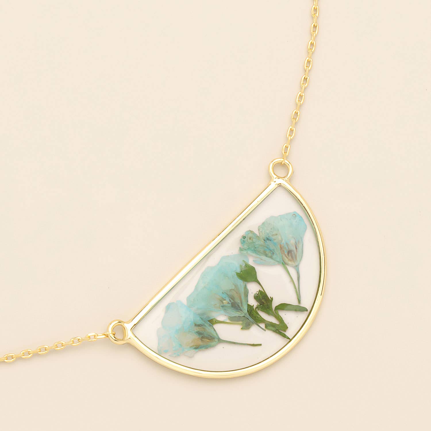 Scout Curated Wears - Pressed Flower Necklace - Blue Baby's Breath/Gold