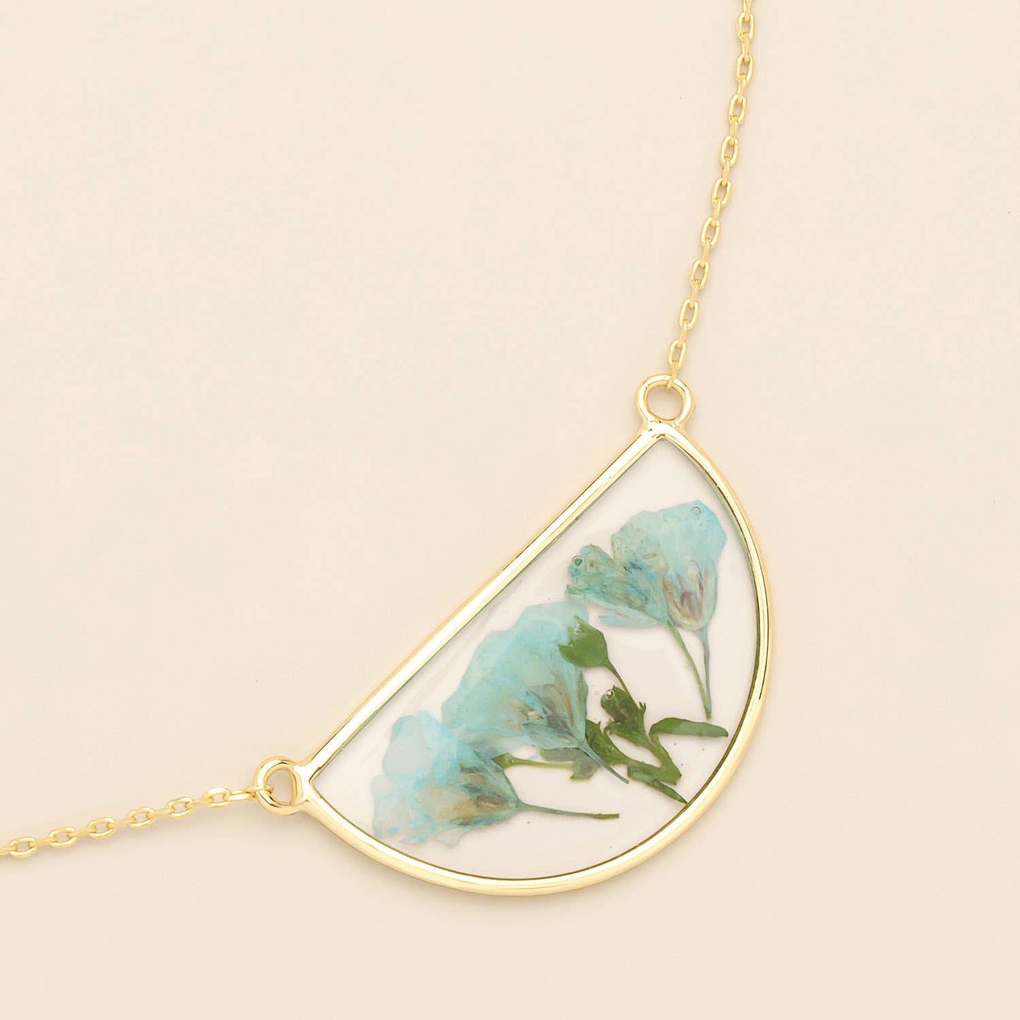 Scout Curated Wears - Pressed Flower Necklace - Blue Baby's Breath/Gold