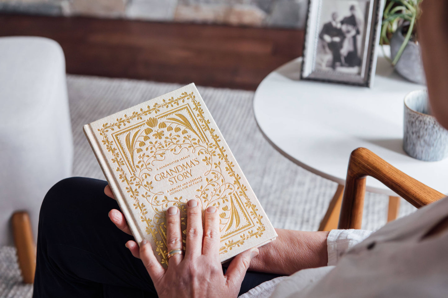 Paige Tate & Co. - Grandma's Story: A Memory and Keepsake Journal for My Family