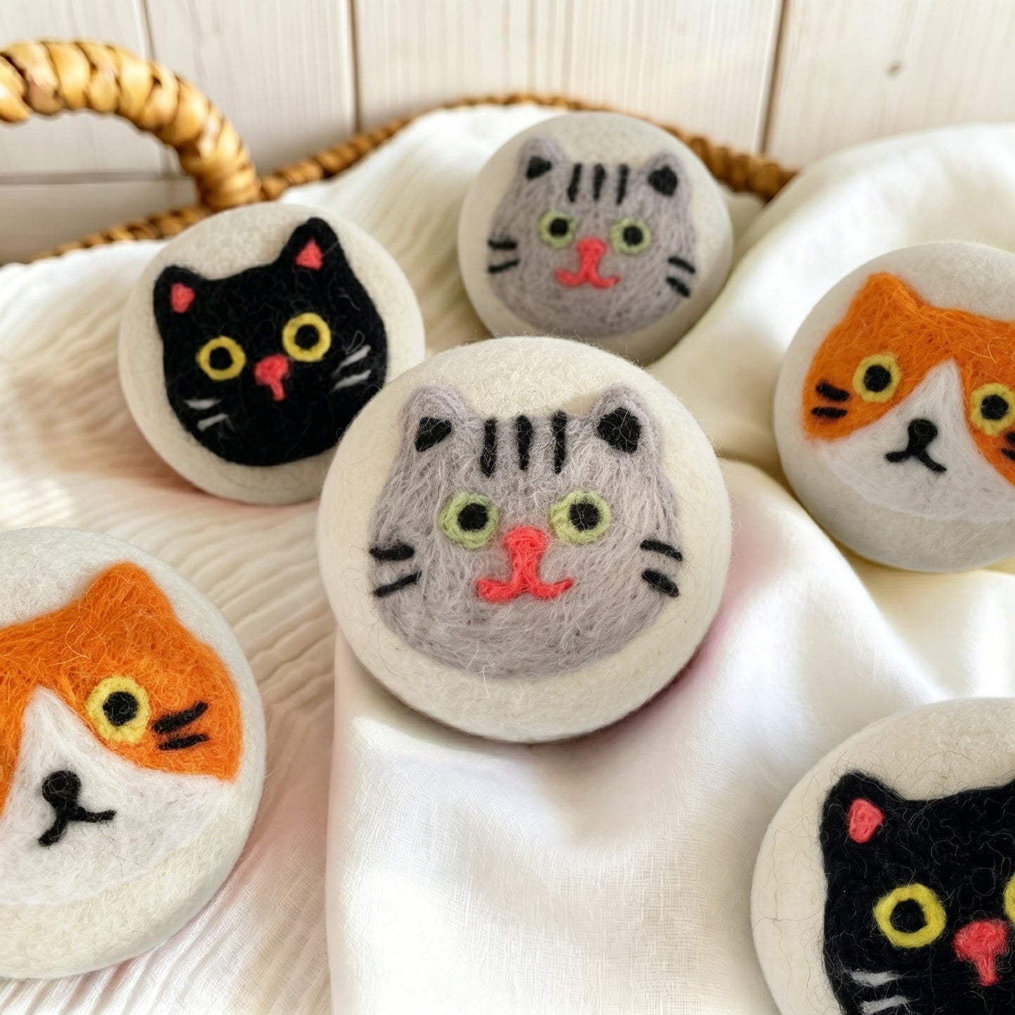 Cat Eco Wool Laundry Dryer Balls – Set of 6