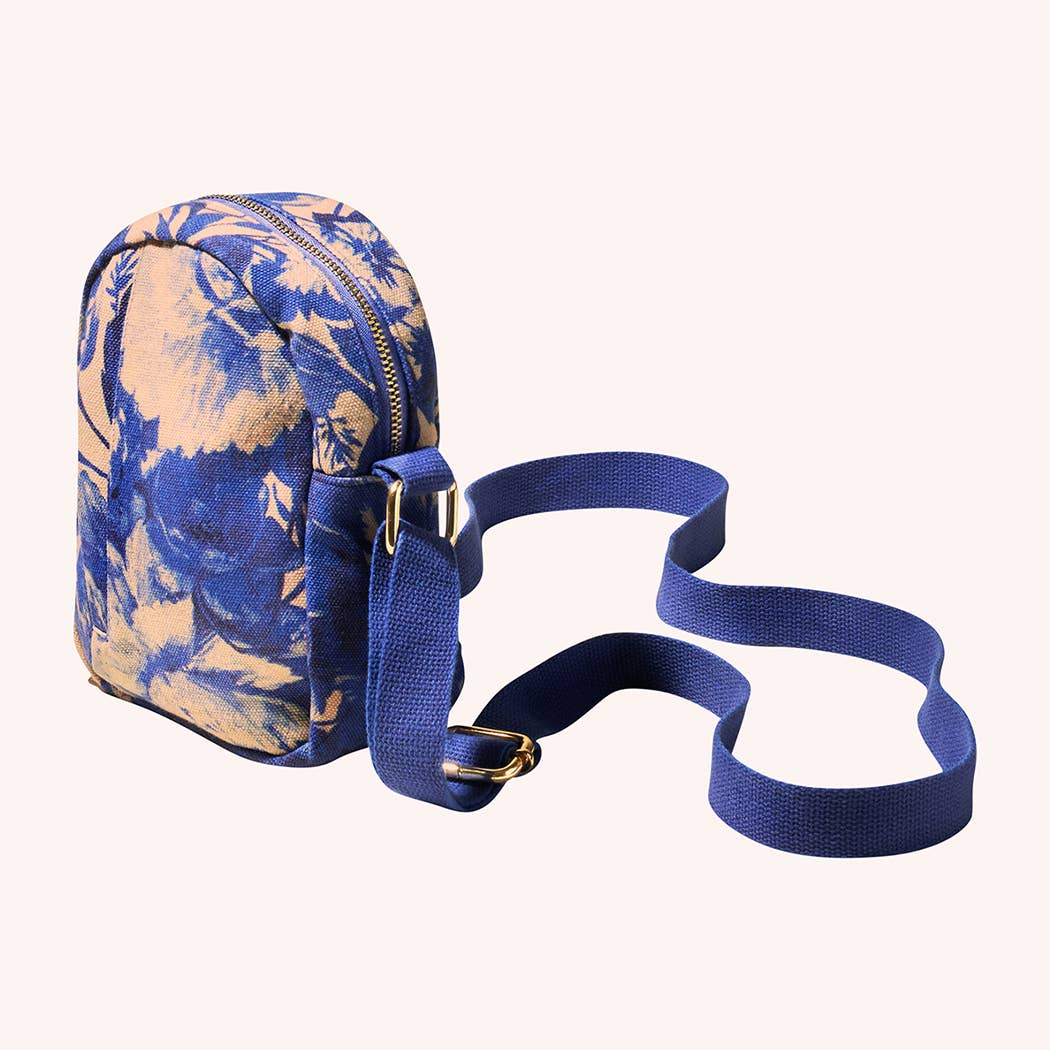 Powder Design inc - US - Canvas Out and About Bag - China Blue Blooms