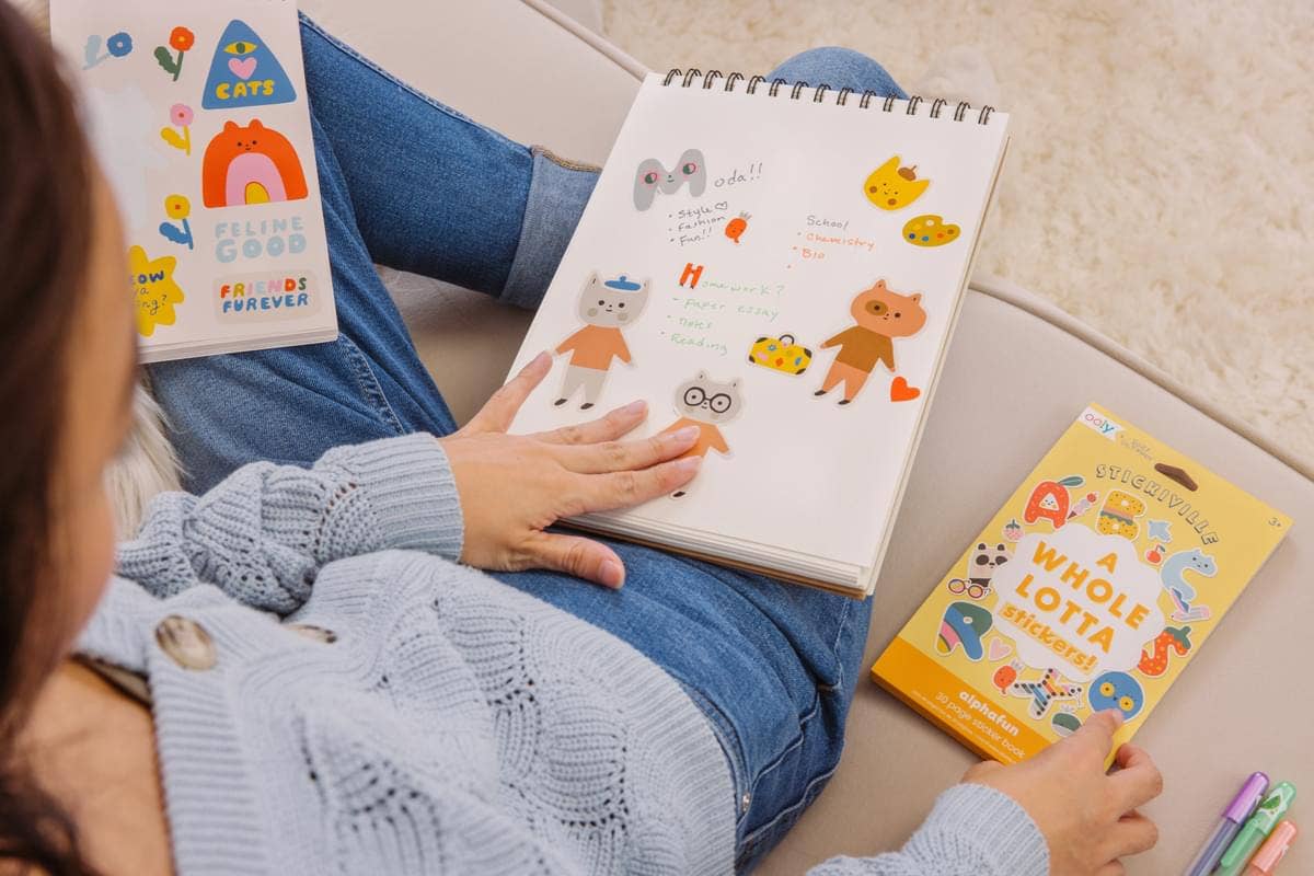 OOLY - Stickiville A Whole Lotta Sticker Book - Dress Up Cats