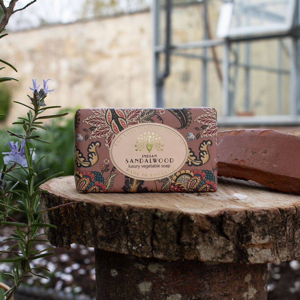 The English Soap Company Heritage Sandalwood 190g soap