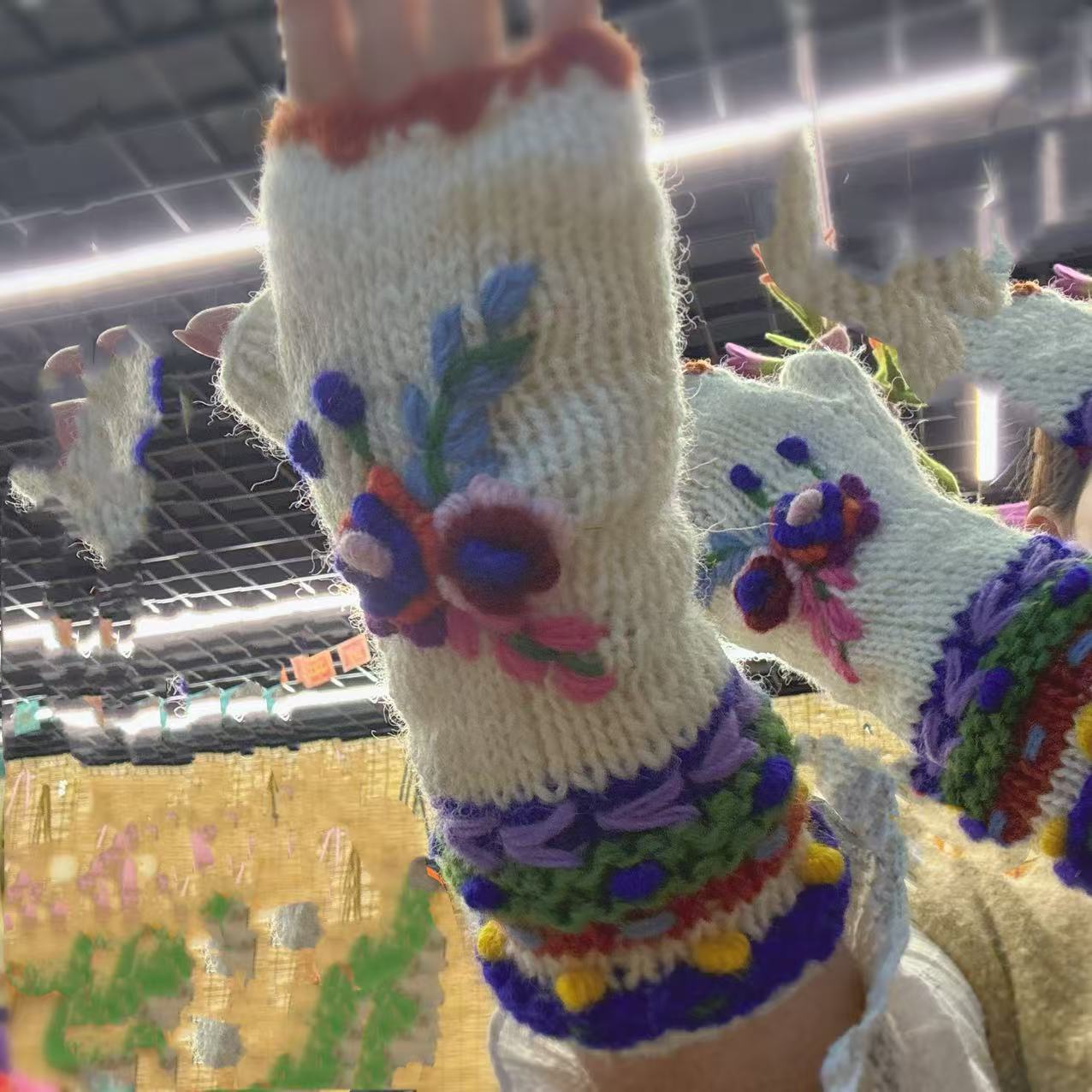 Handmade Wool Knitted Gloves - White Flowers