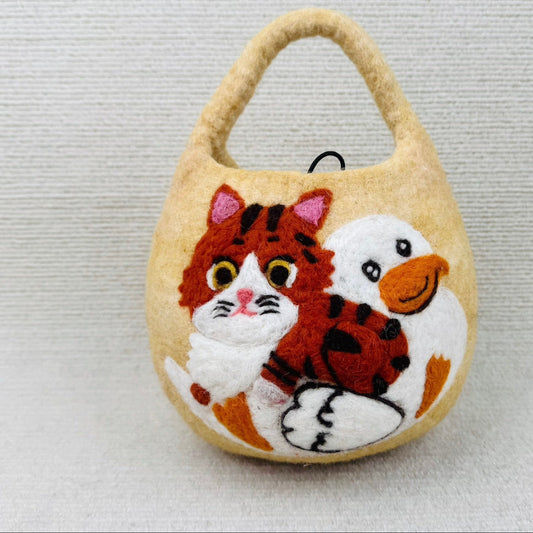 Handmade wool felt bucket Kitten Bag