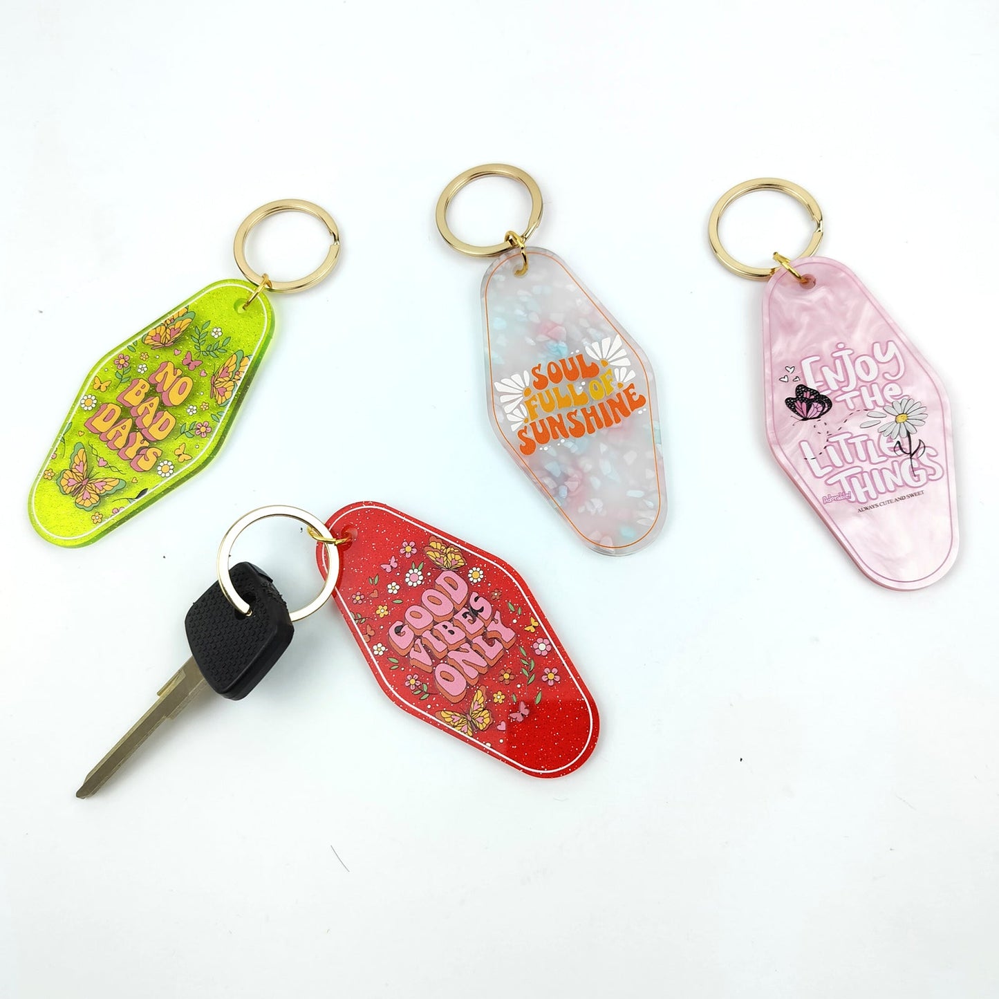 Please Be Kind To Others Motel Keychain - Vintage Nostalgia Motivational Hotel Keychain