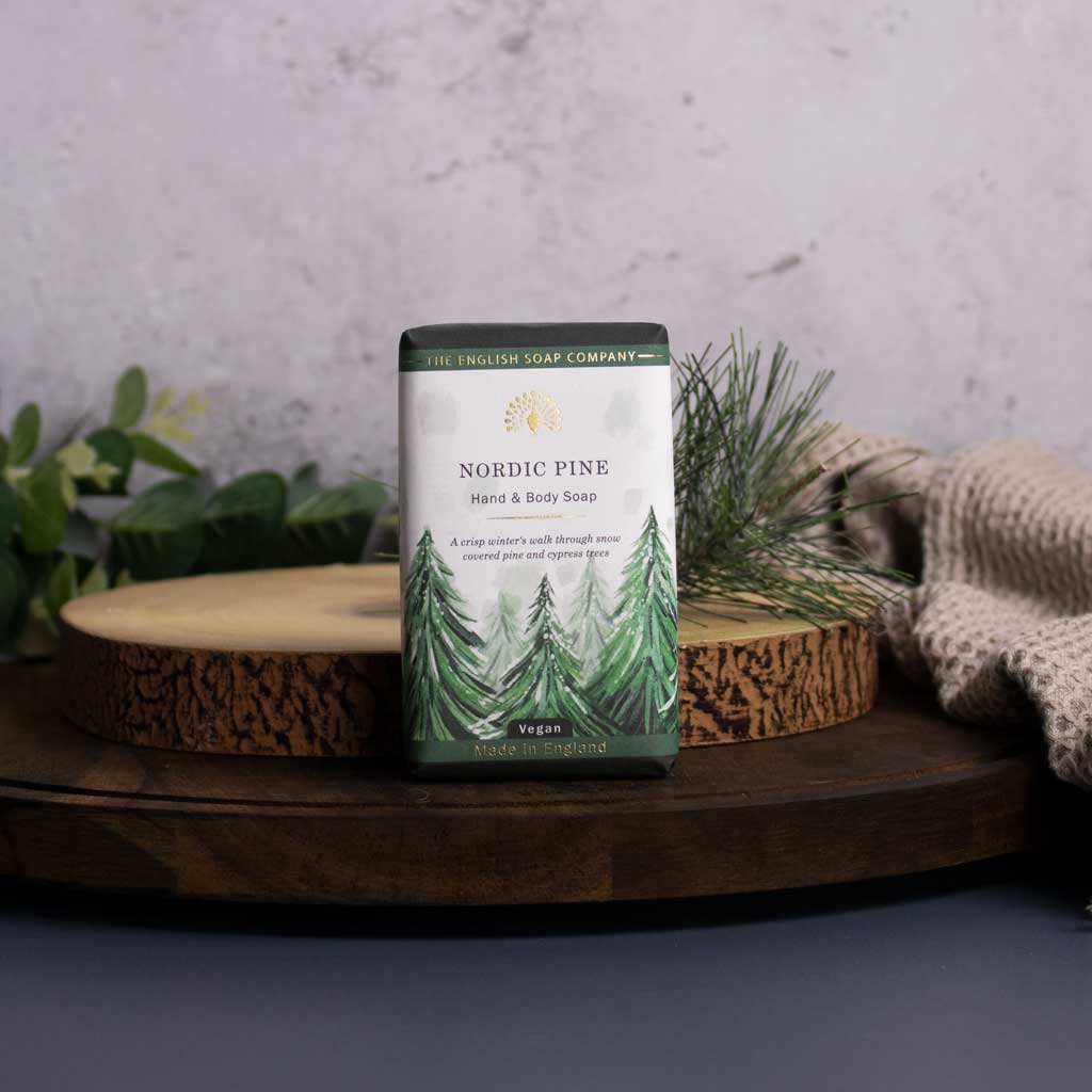 The English Soap Company Wintertide Nordic Pine 190g soap