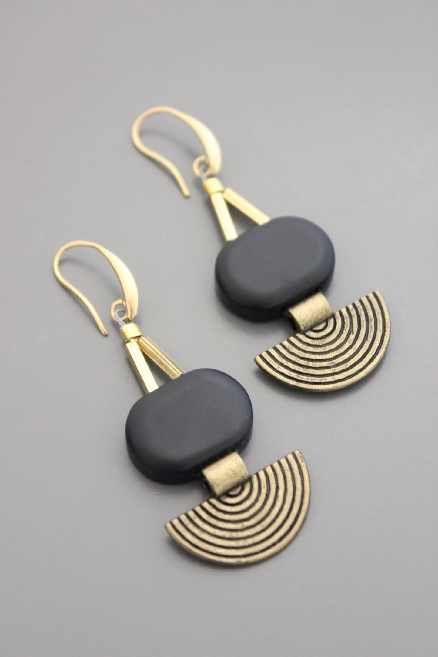 David Aubrey Jewelry - XINE12 Black agate geometric earrings