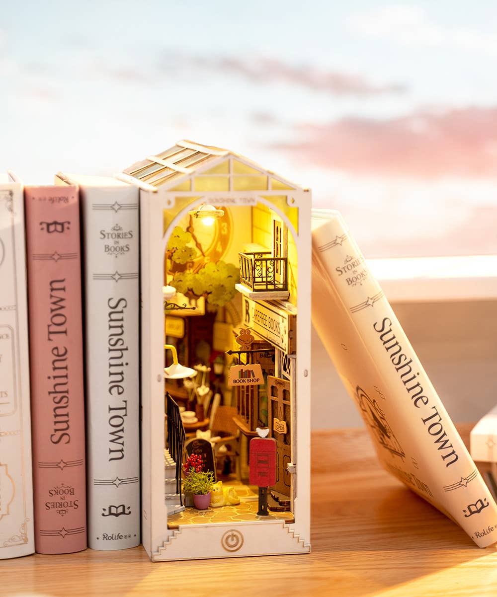 Robotime - TGB02 Rolife Sunshine Town DIY Book Nook Shelf Insert Kit