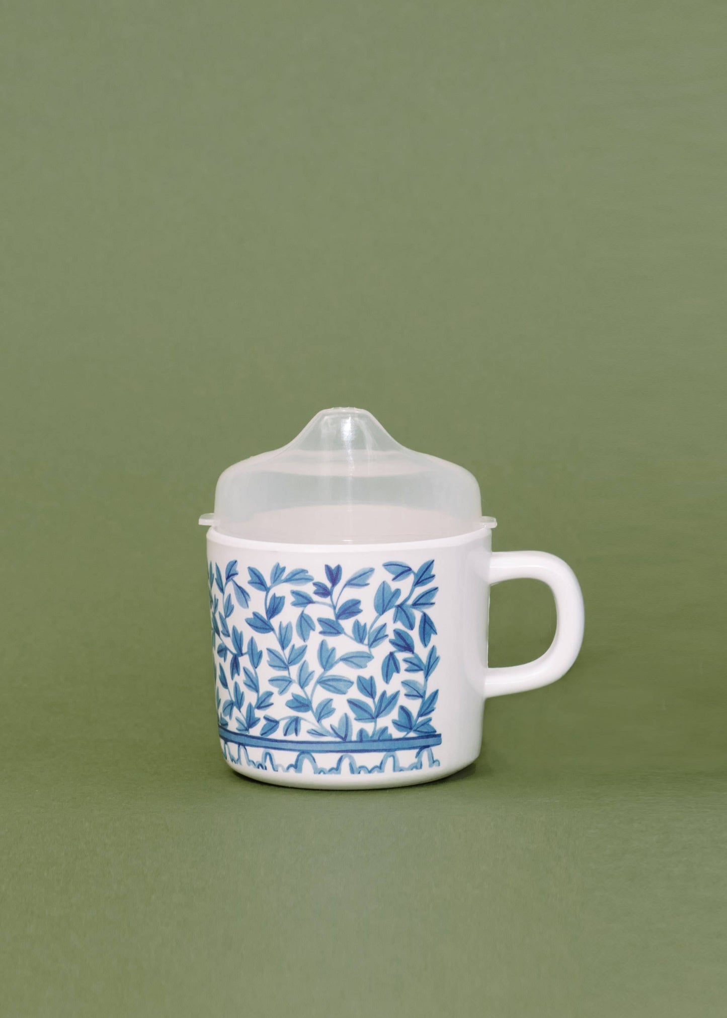 Helmsie - Blue and White Sippy Cup