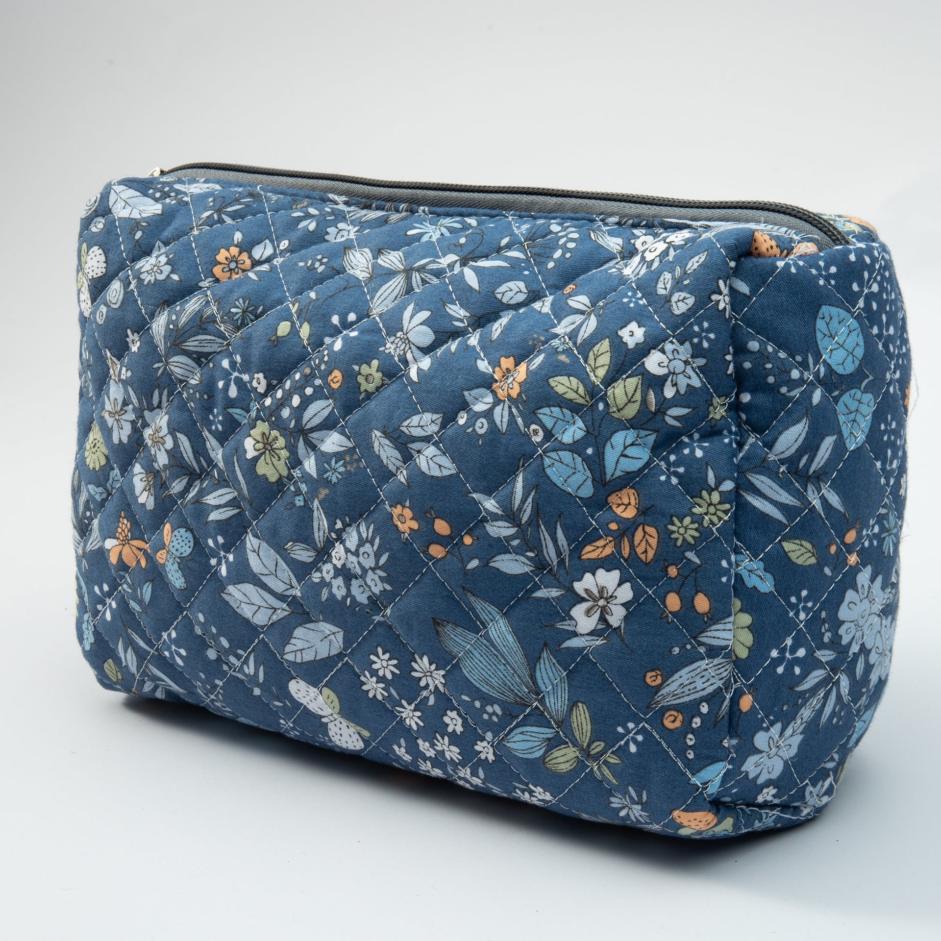 Blue Floral Essentials Makeup Pouch, Cosmetic Bag Stylish Pouch for Makeup  Accessories Travel Organiser Vanity Kit Stati