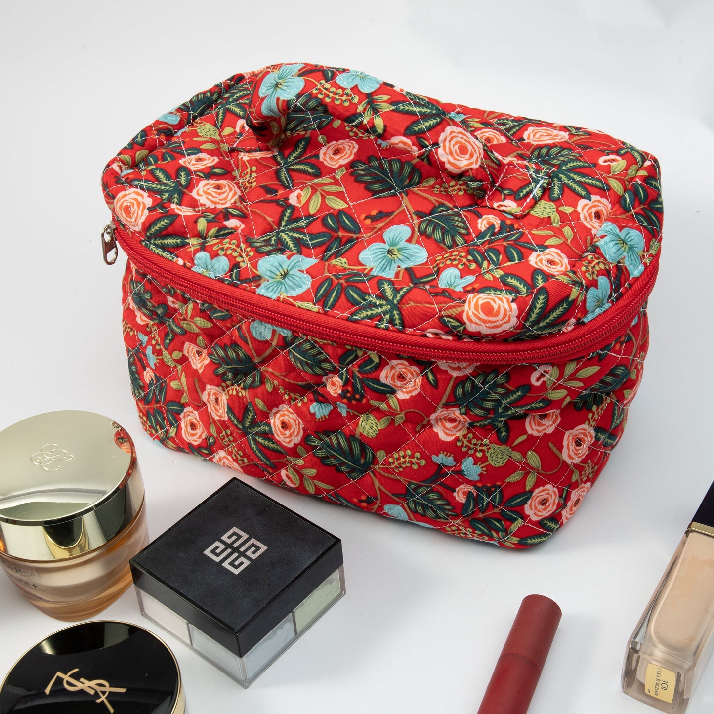 Floral Quilted Makeup Pouch - Travel-Friendly Cosmetic Bag