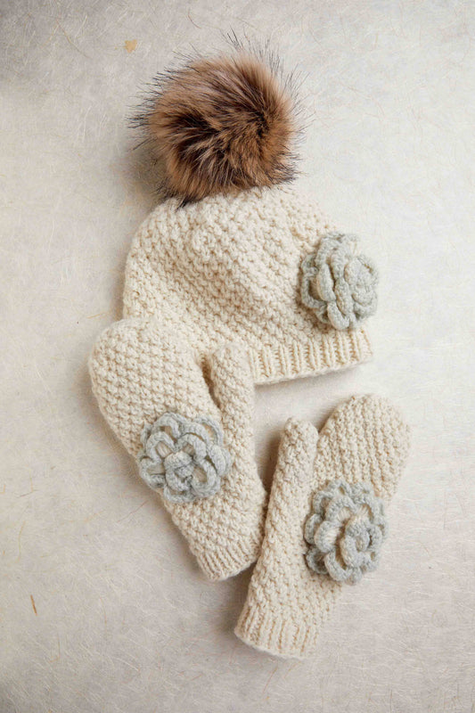 By Many Hands - Kids Chantilly Ecru Mittens