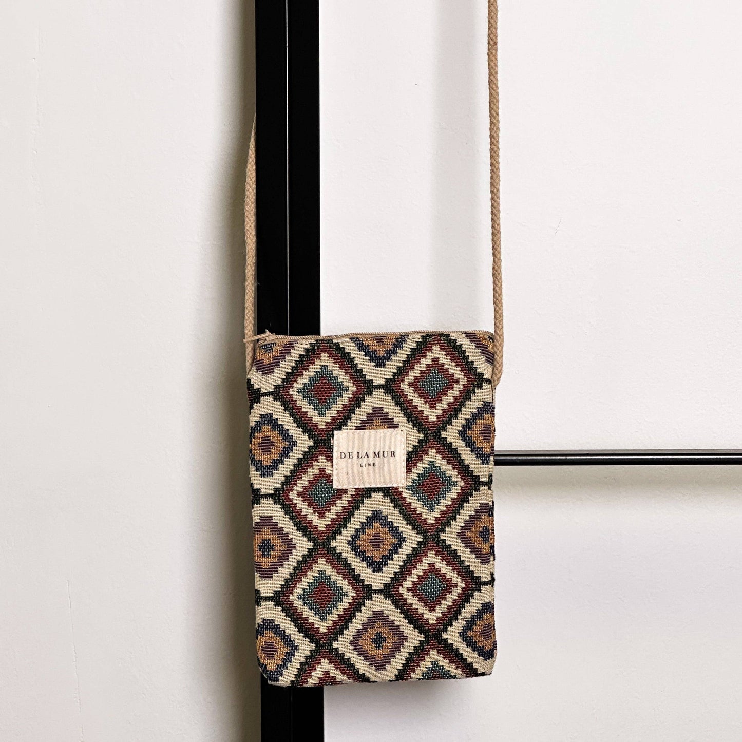 De La Mur - Cruz Mobile Bag